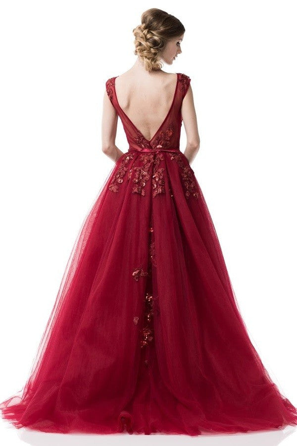 2018 Fairytale Prom Dress Long evening ball gown in Burgundy